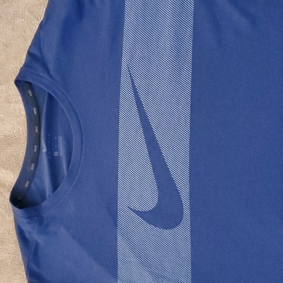 Shirt - Picture 3 of 5